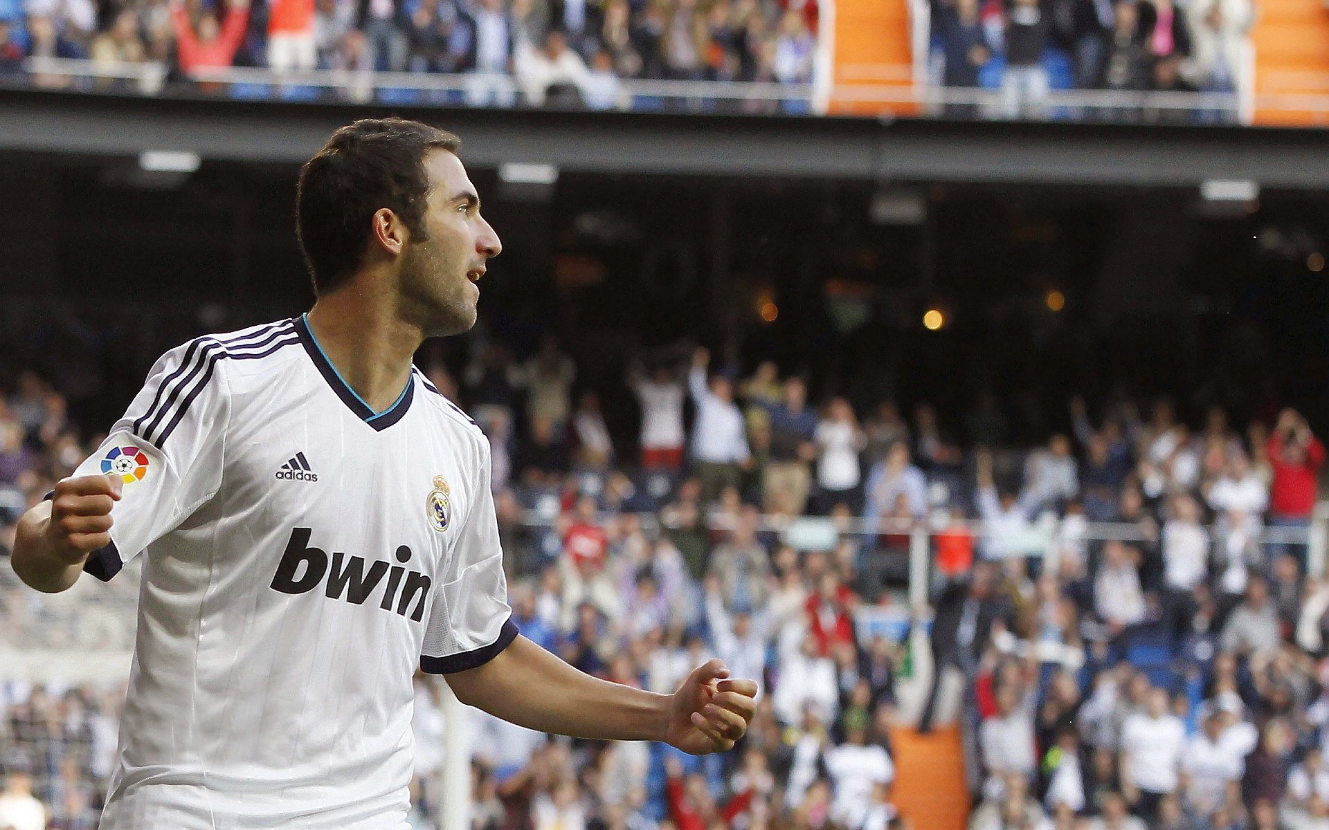 开云注册-罗德里荣膺金球奖，西班牙球员再度登顶，罗德里西班牙国家队